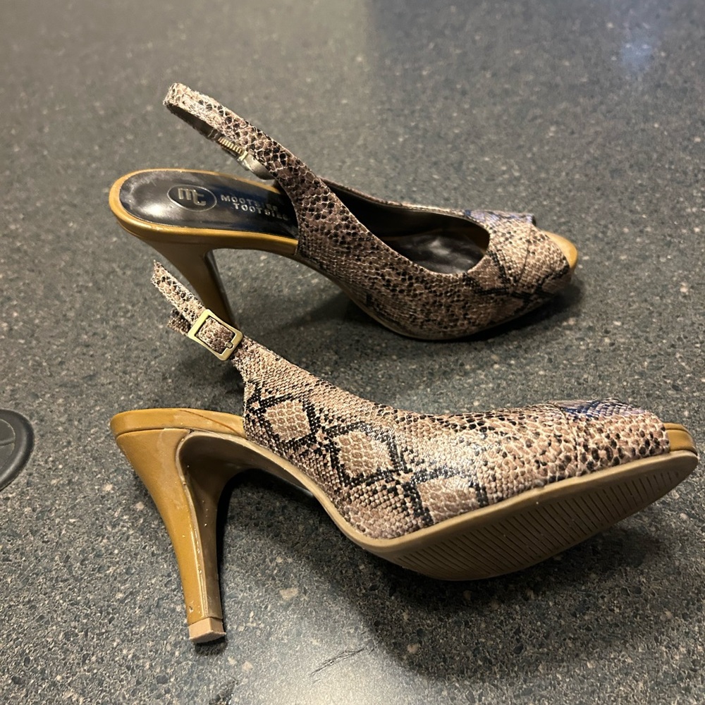 High heeled shoe by Mootsies Tootsies